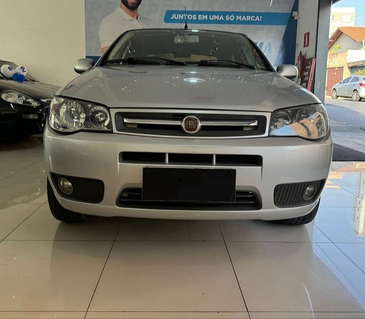 FIAT PALIO CELEBRATION 1.0 2010