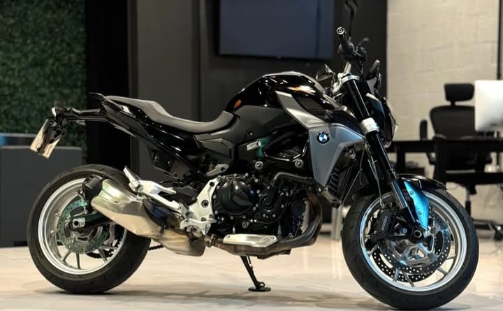 BMW – F900R 2023 Preto