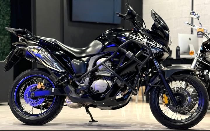 HONDA – TRANSALP 2011 Preta